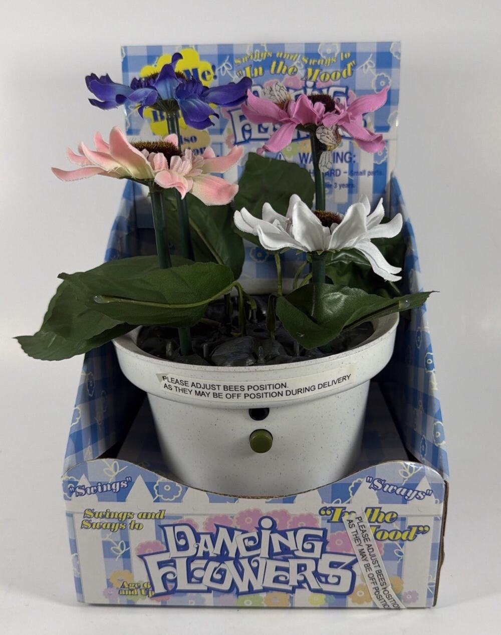 Gemmy “In the Mood” Dancing Flowers Motion-Activated Toy Untested/Original Box